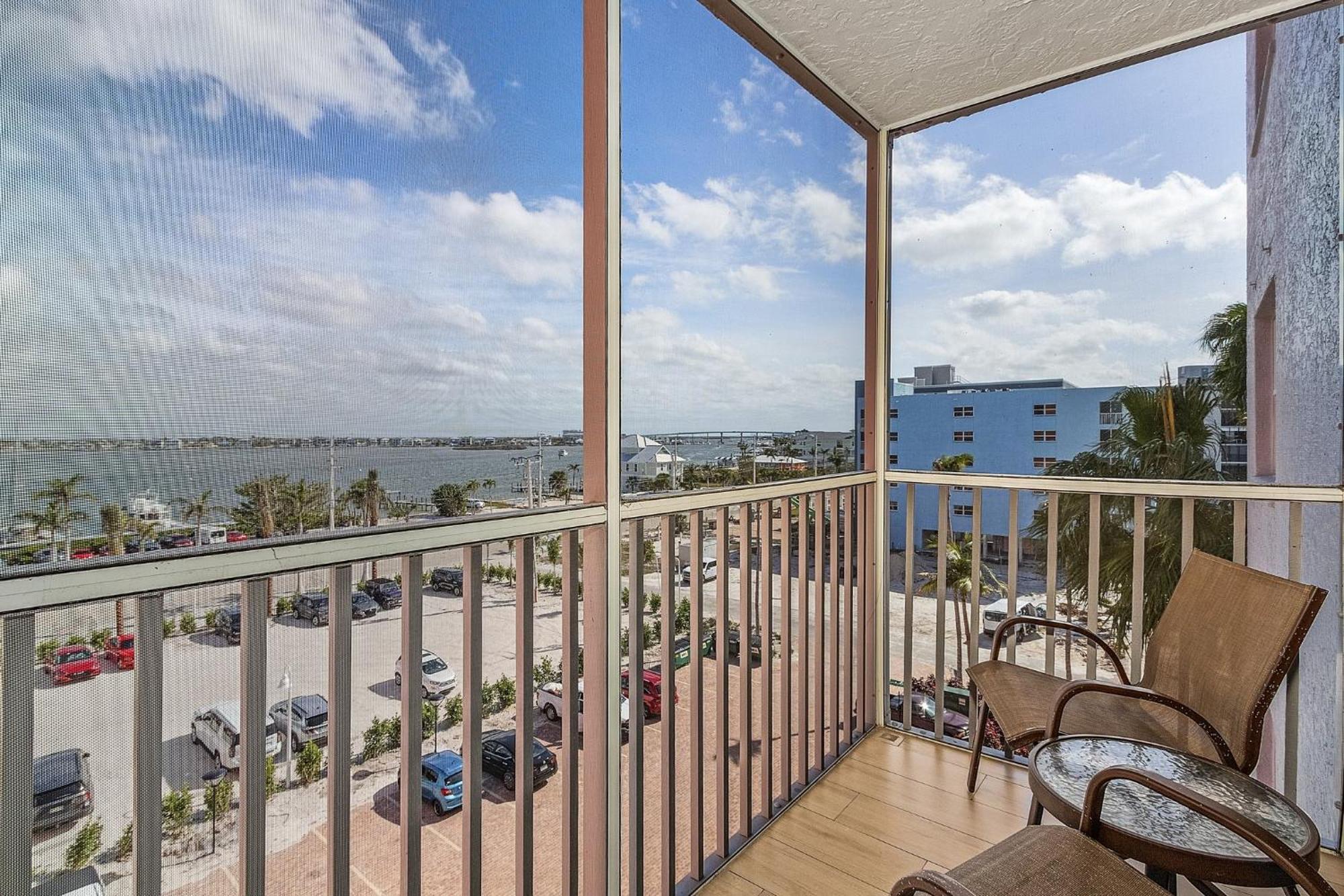 Welcome To Beach Villa'S # 406 Vacation Rental - 250 Estero Blvd Condo Fort Myers Beach Extérieur photo