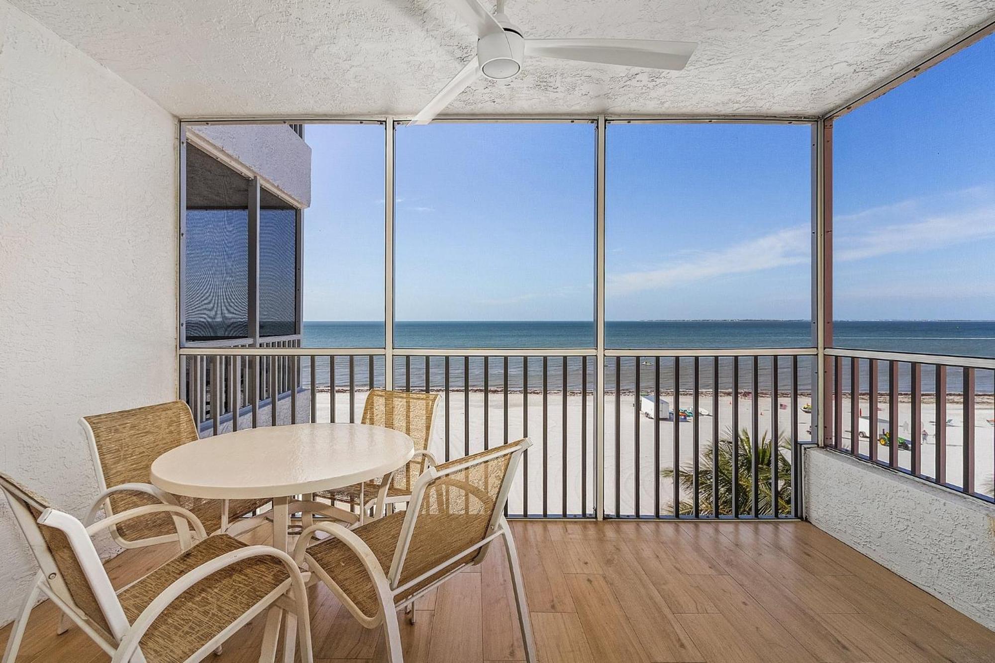 Welcome To Beach Villa'S # 406 Vacation Rental - 250 Estero Blvd Condo Fort Myers Beach Extérieur photo